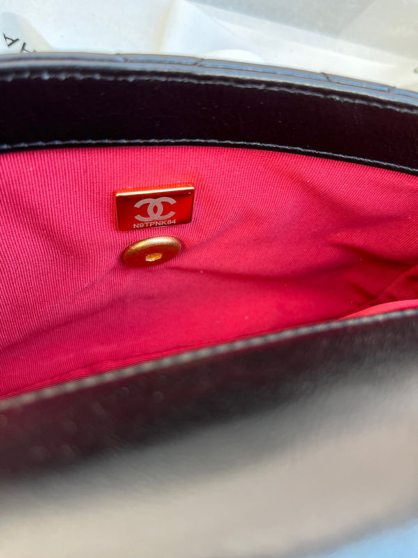 Dragons Bags Detail