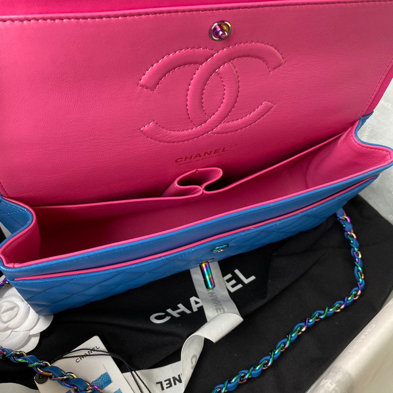 Dragons Bags Detail
