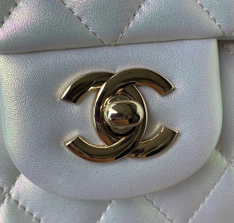 Dragons Bags Detail