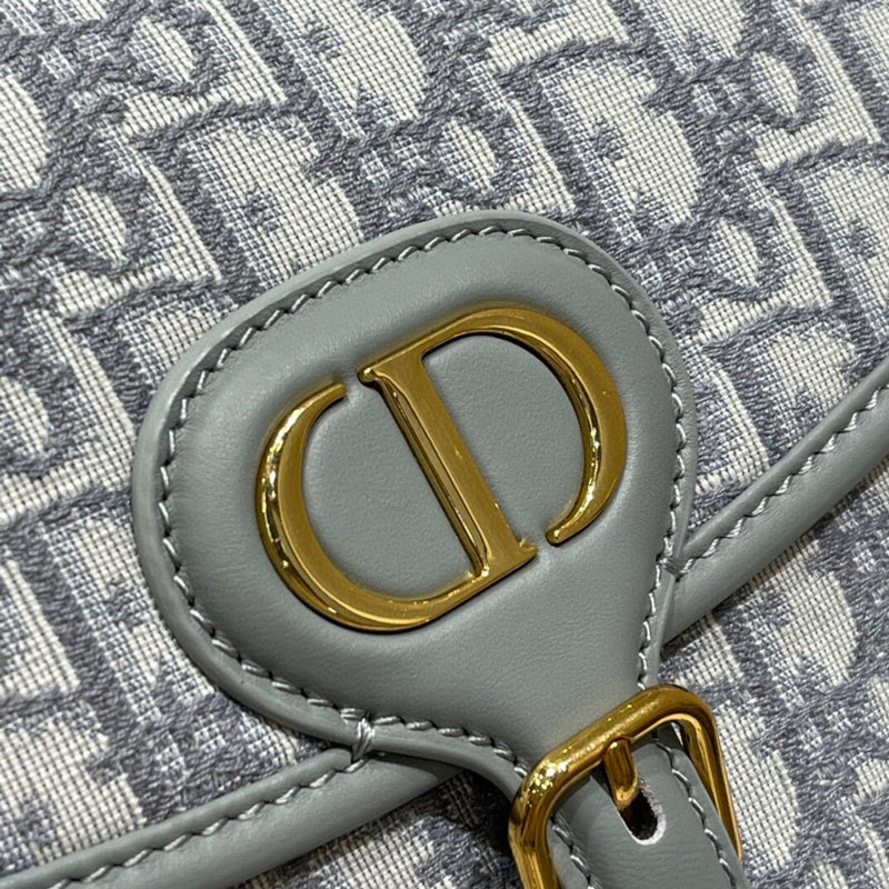 Dragons Bags Detail
