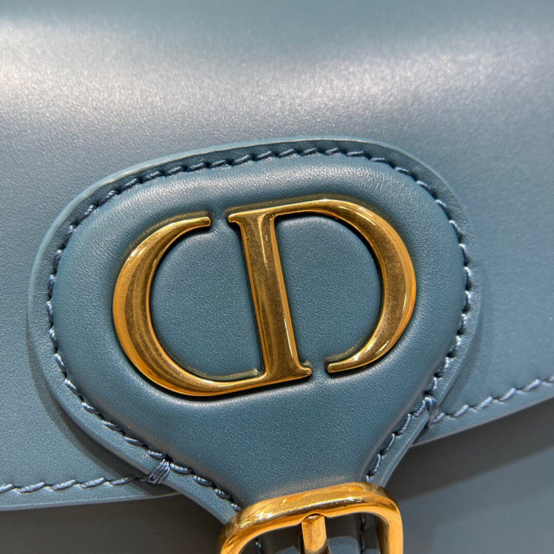 Dragons Bags Detail