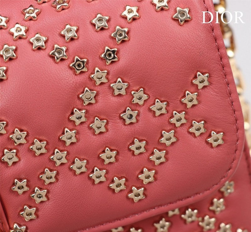 Dragons Bags Detail