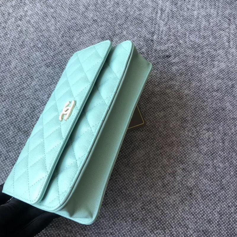 Dragons Bags Detail