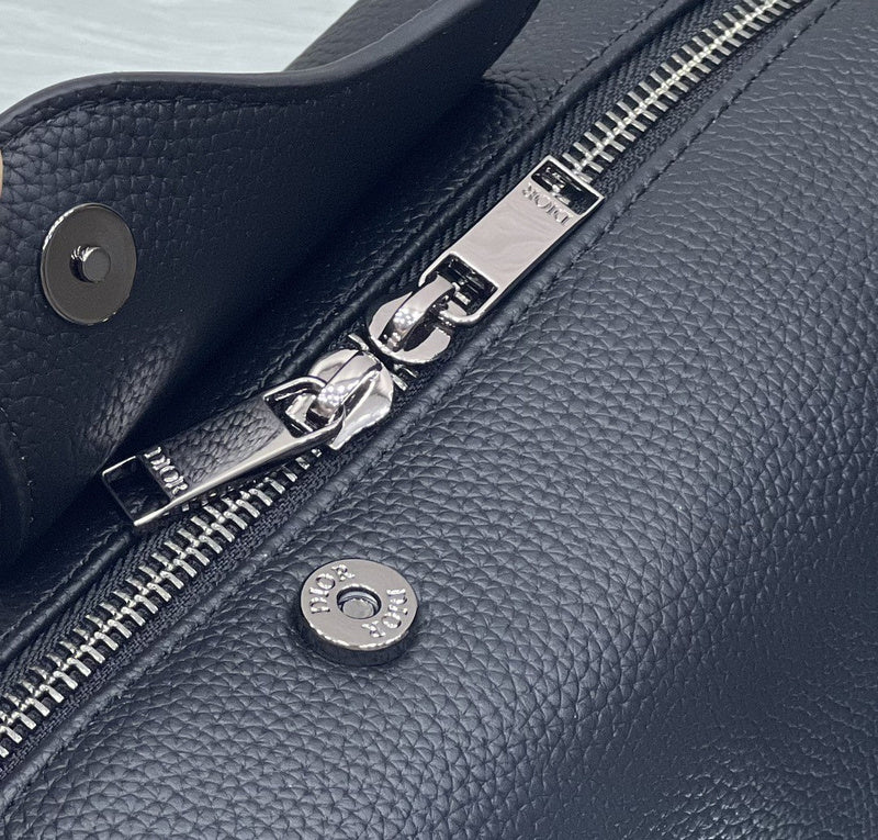 Dragons Bags Detail