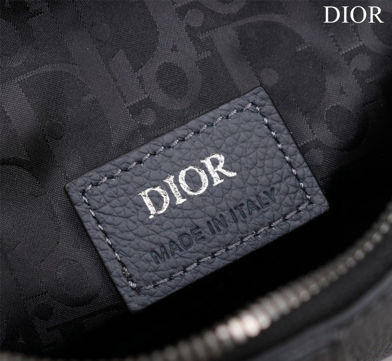 Dragons Bags Detail
