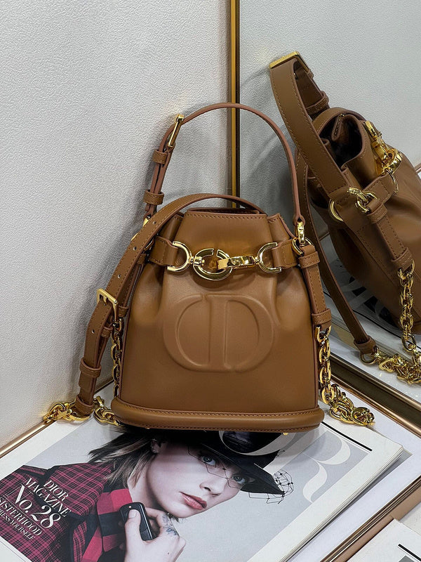 Dragons Bags Detail