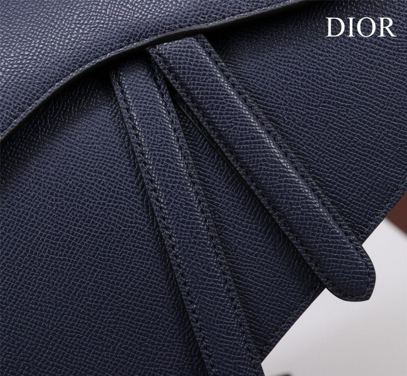 Dragons Bags Detail