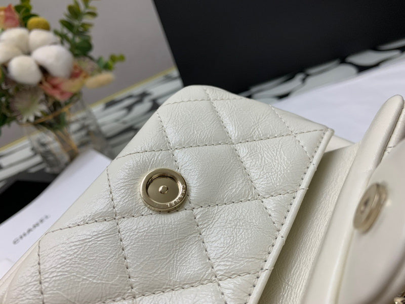 Dragons Bags Detail