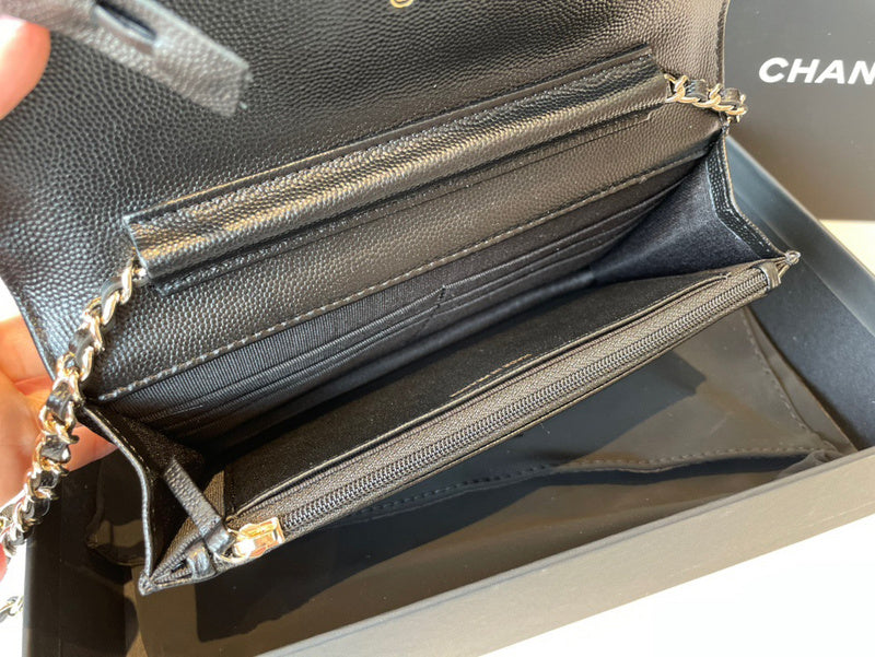 Dragons Bags Detail