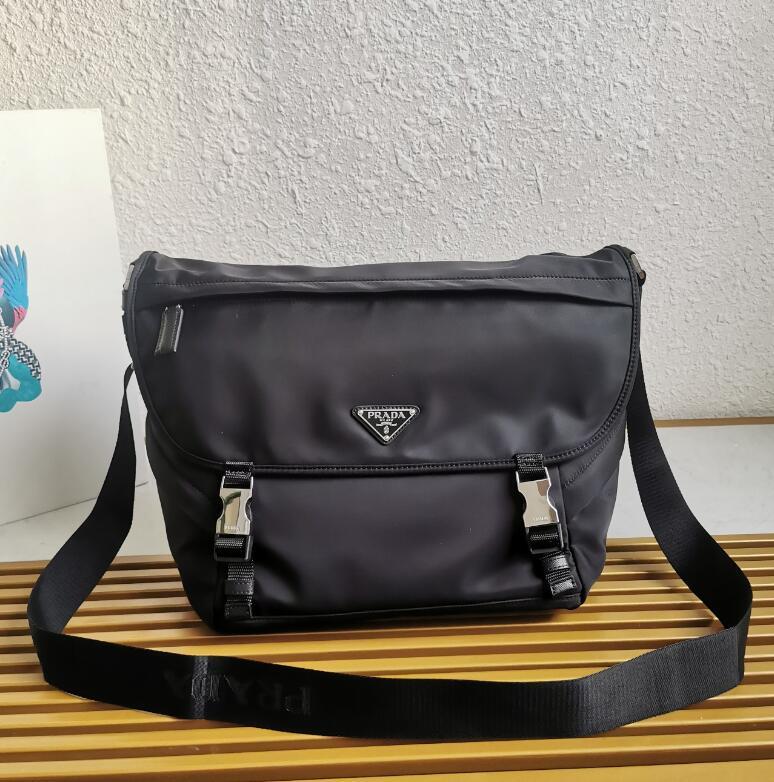 Dragons Bags Bags

 - PD Bags - 010