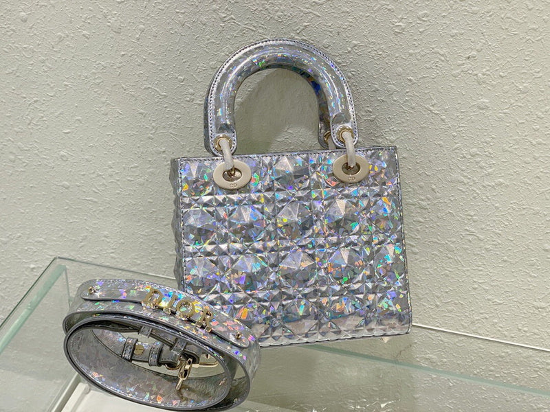 Dragons Bags Detail