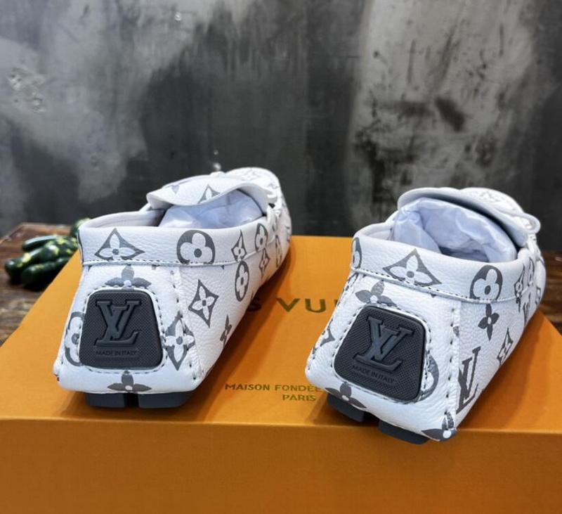 Dragons Bags Detail