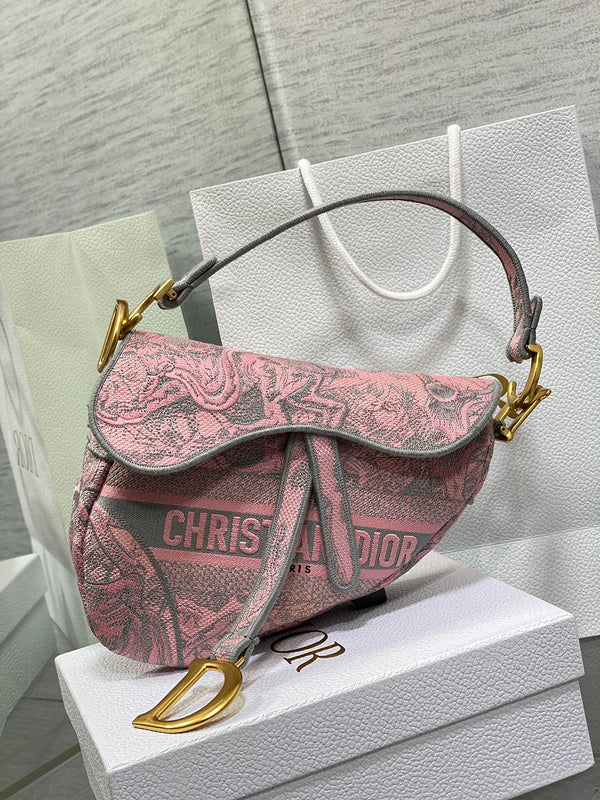 Dragons Bags Detail