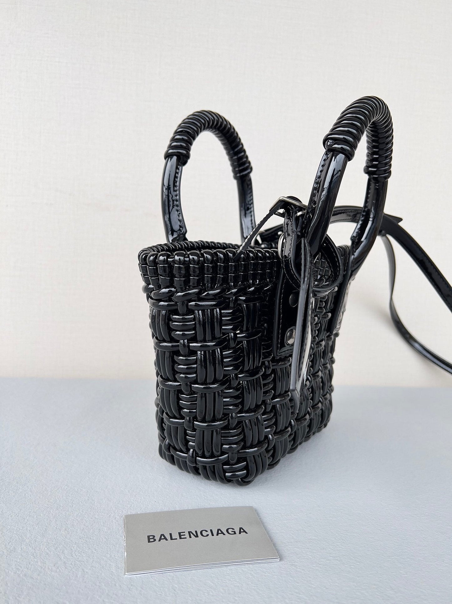 new-luxury-designer-bags-nm24061