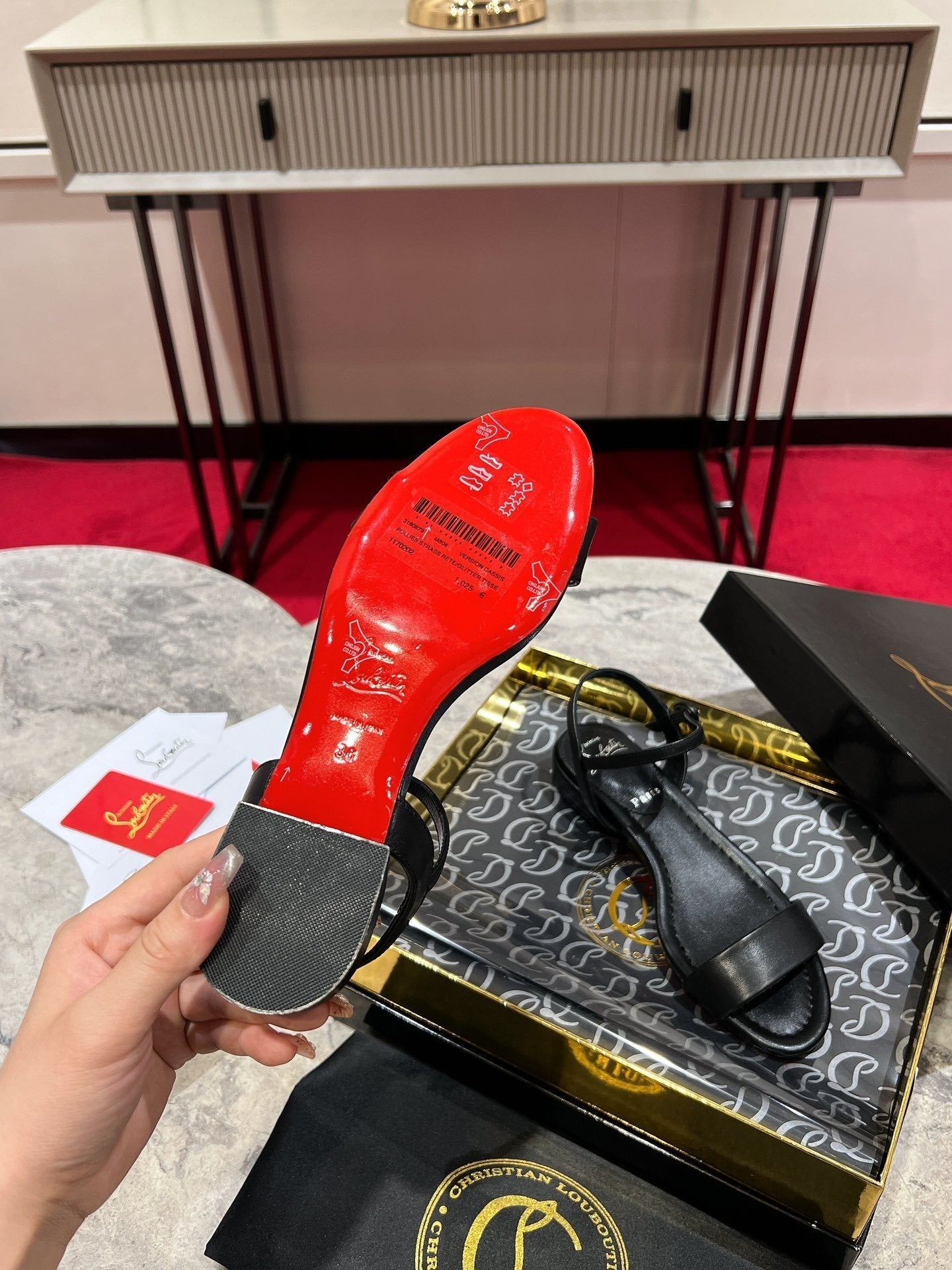 Dragons Bags - High-Quality Designer Products for You - AFFORDABLE LUXURY HEELS - 8119