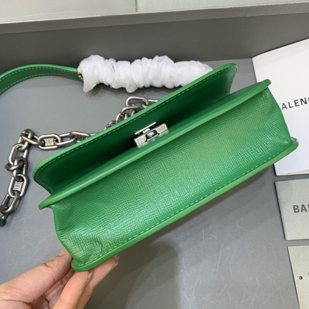 new-luxury-designer-bags-nm24794