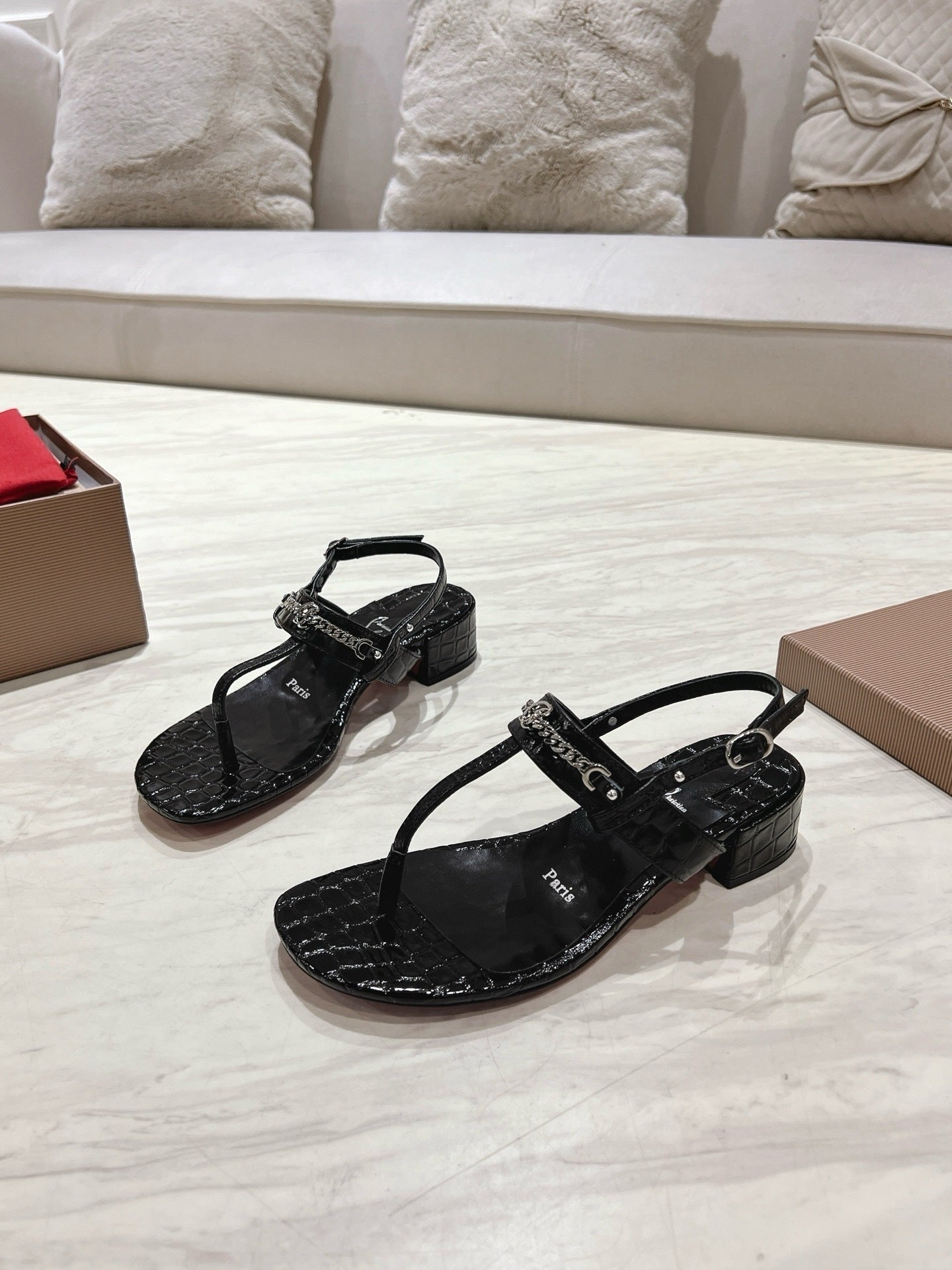 Dragons Bags - Best High-End Brands in One Place - AFFORDABLE LUXURY HEELS - 8229