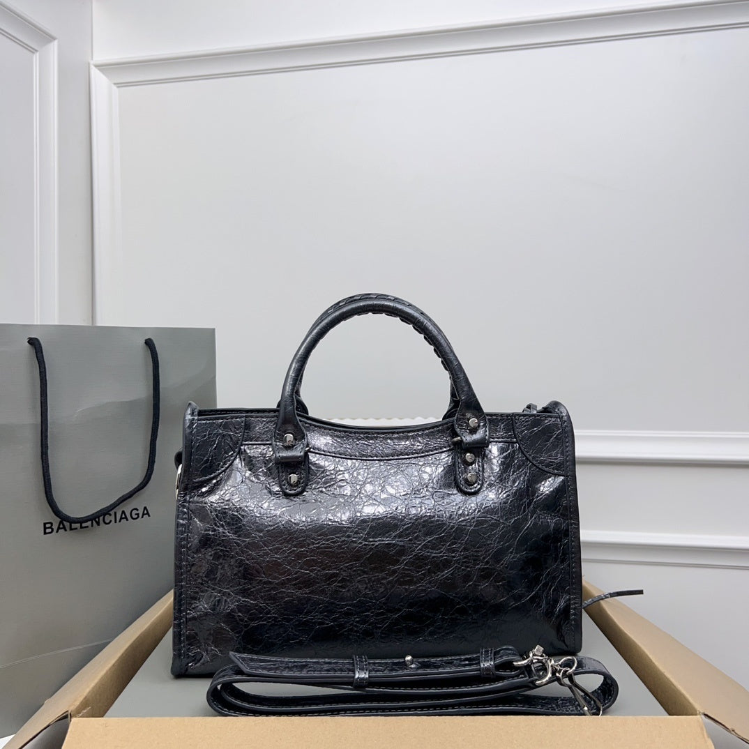 new-designer-premium-bags-nm24026