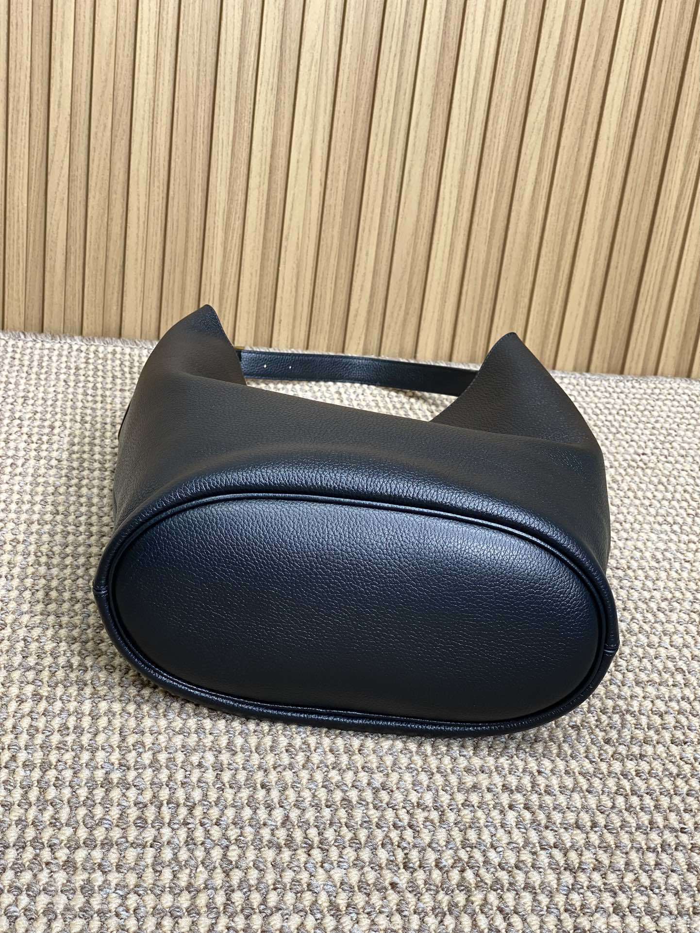 Dragons Bags - High-Quality Designer Products for You - AFFORDABLE LUXURY BAGS - 5911