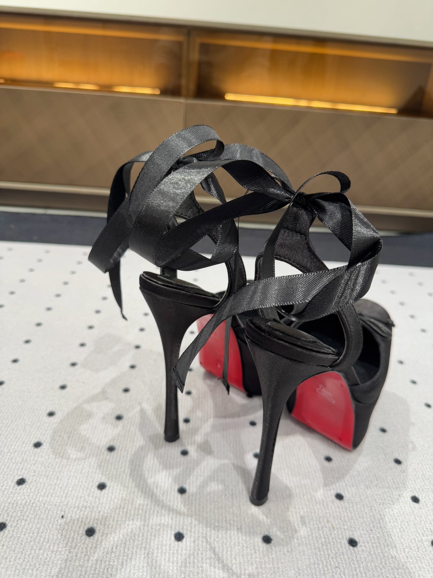 Dragons Bags - Best High-End Brands in One Place - AFFORDABLE LUXURY HEELS - 8221