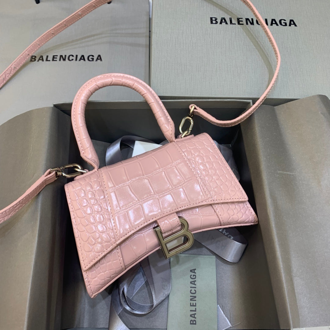 new-luxury-designer-bags-nm24328