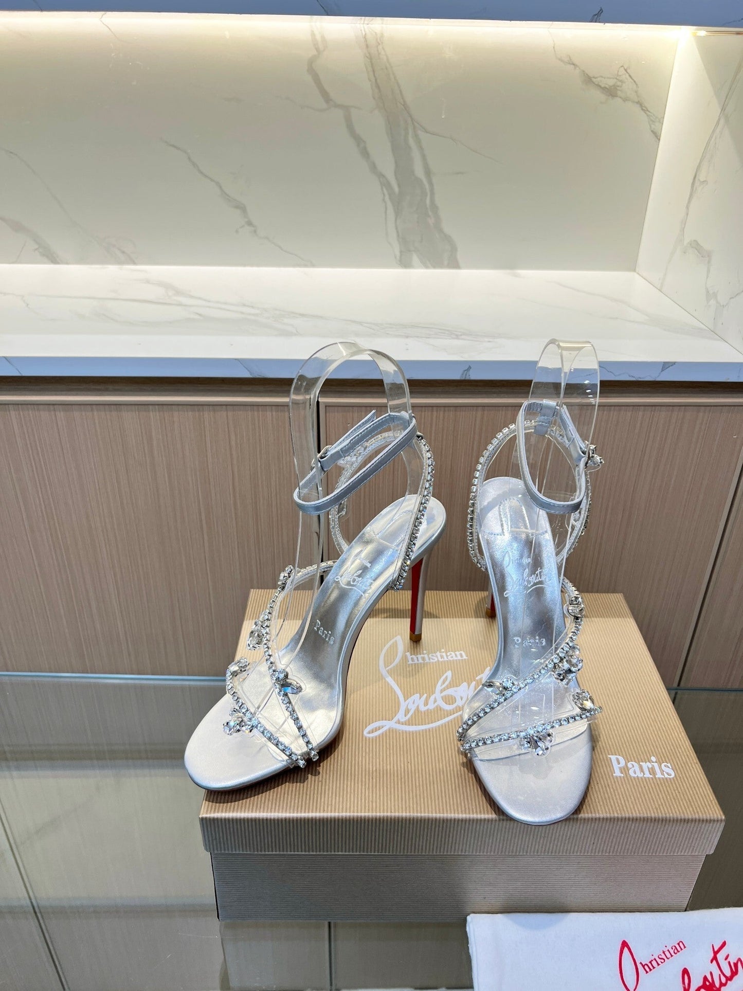 Dragons Bags - Best High-End Brands in One Place - AFFORDABLE LUXURY HEELS - 8013