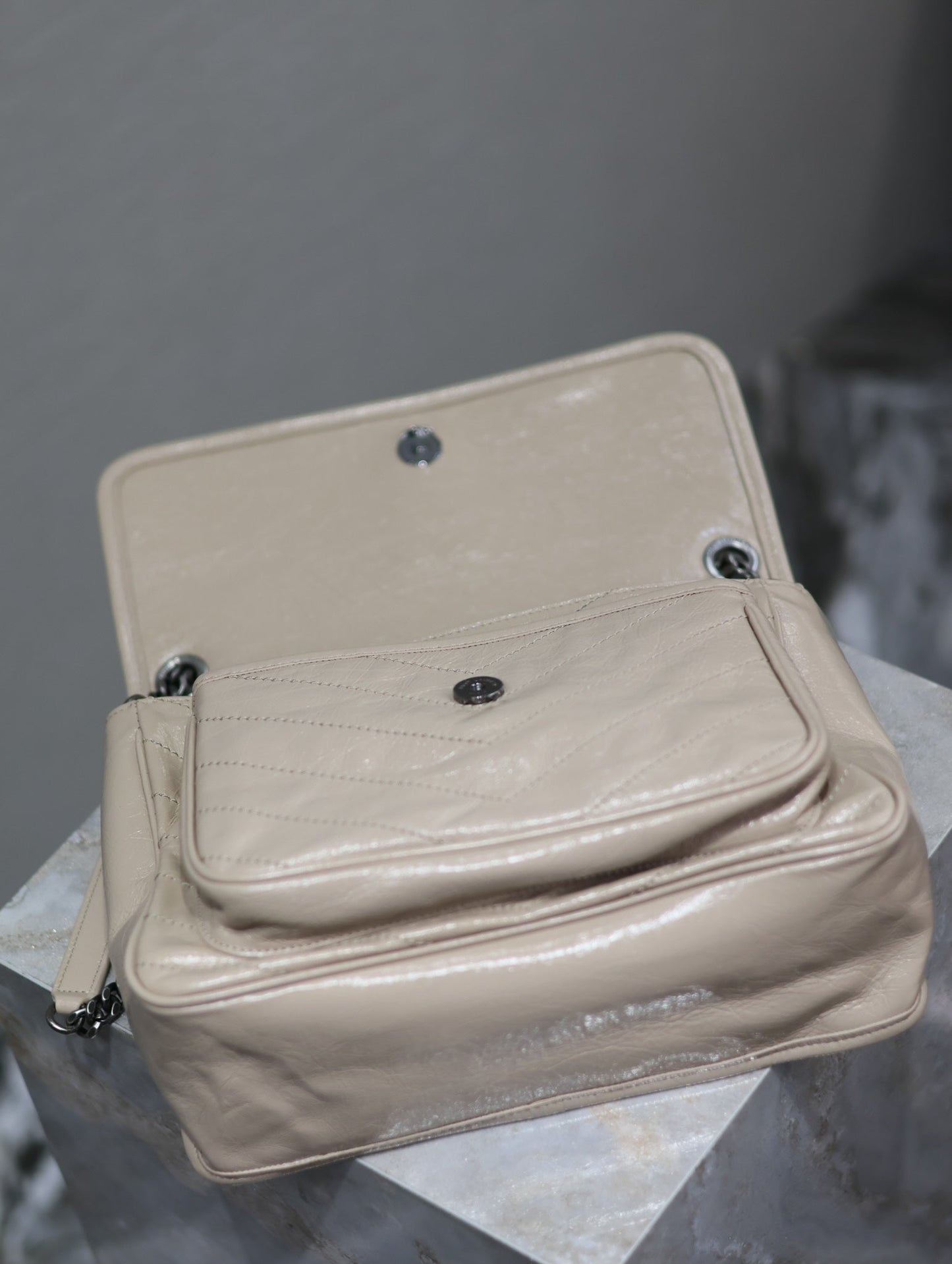 Dragons Bags - Best High-End Brands in One Place - AFFORDABLE LUXURY BAGS - 5989