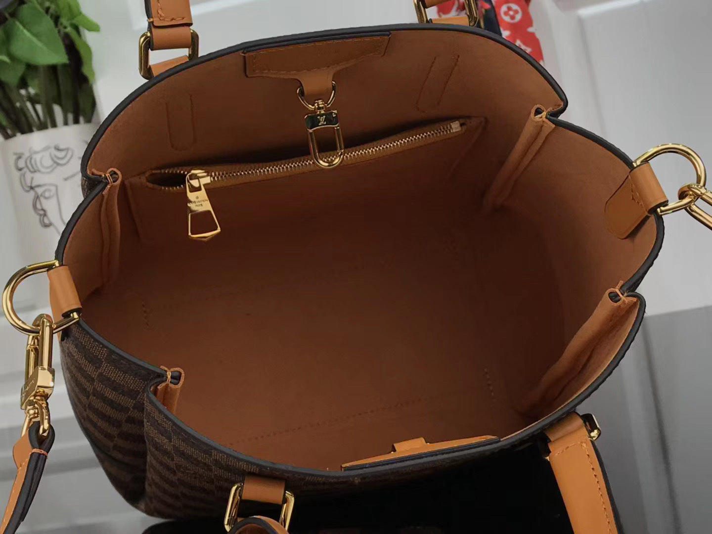 new-luxury-designer-bags-nm22041
