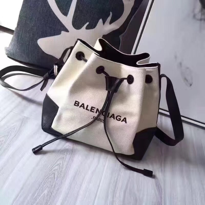 new-designer-premium-bags-nm24739