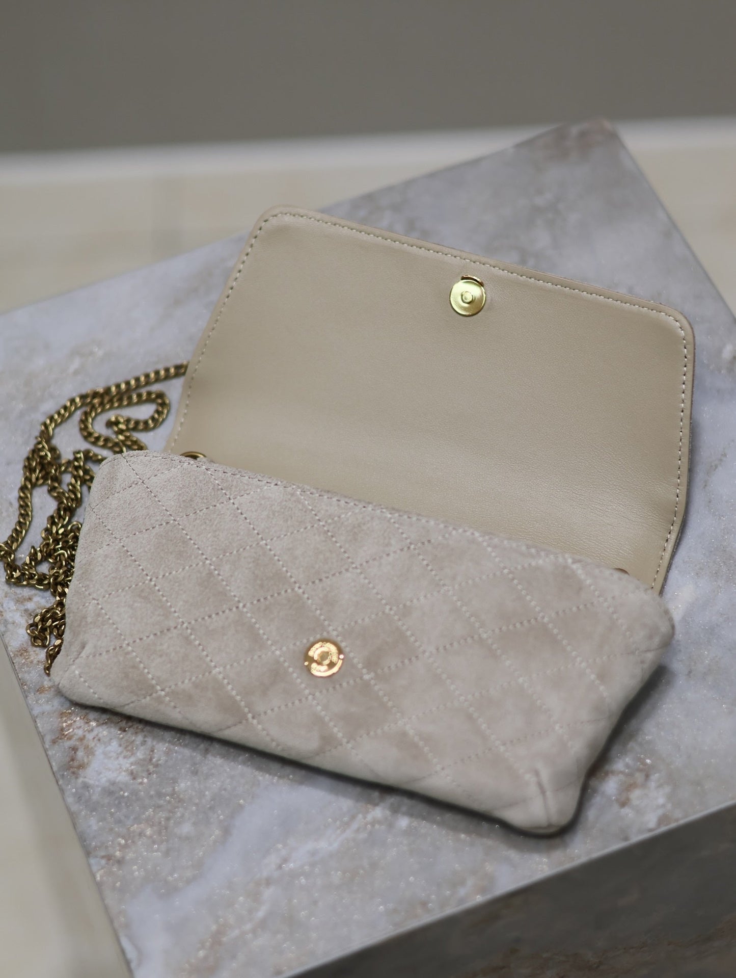 Dragons Bags - Premium Luxury Goods and Accessories - AFFORDABLE LUXURY BAGS - 6006