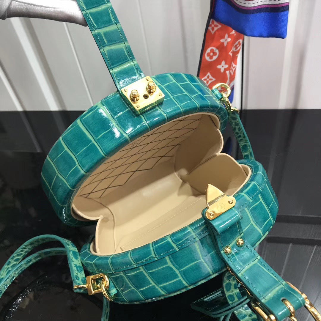 new-luxury-designer-bags-nm21922
