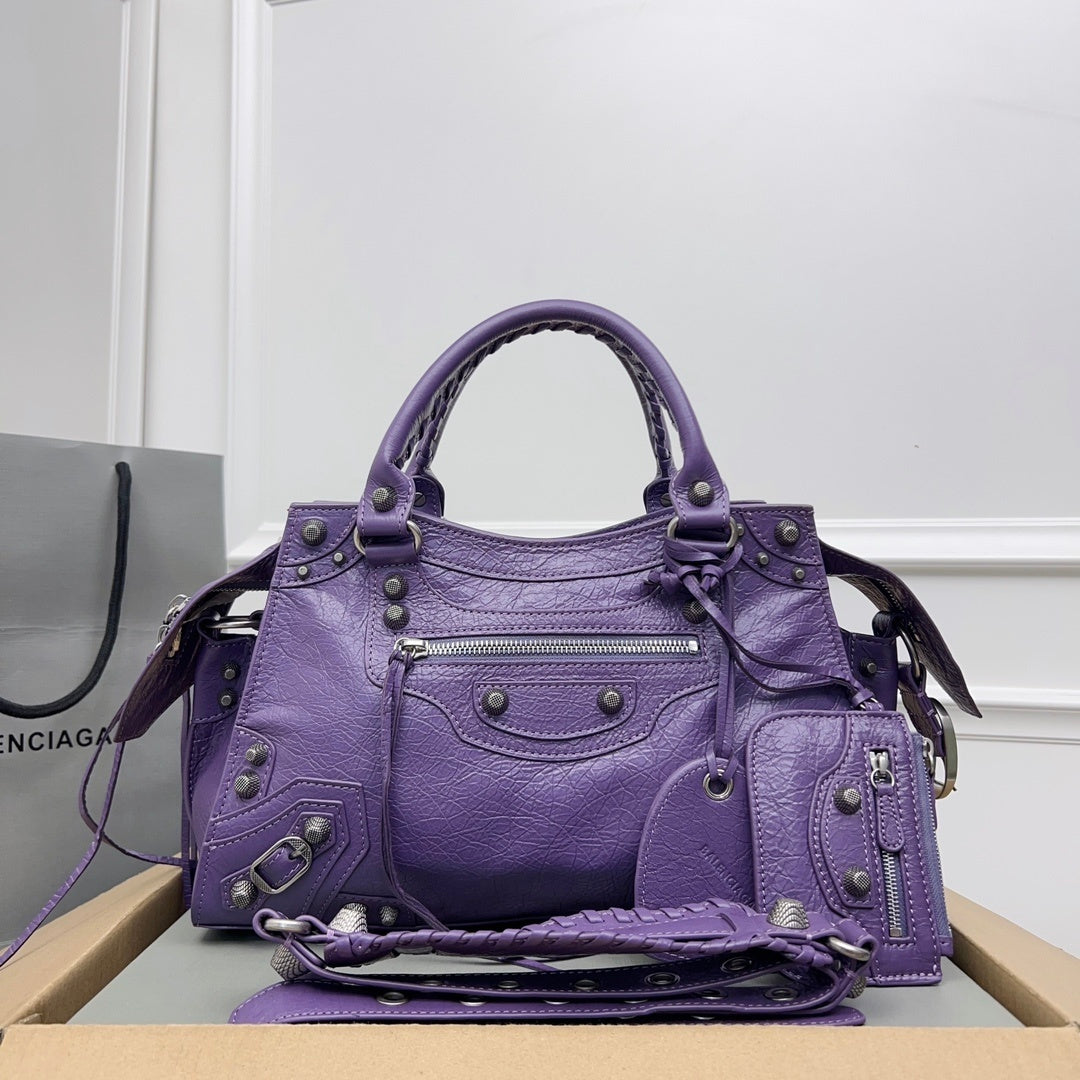 new-luxury-designer-bags-nm24278