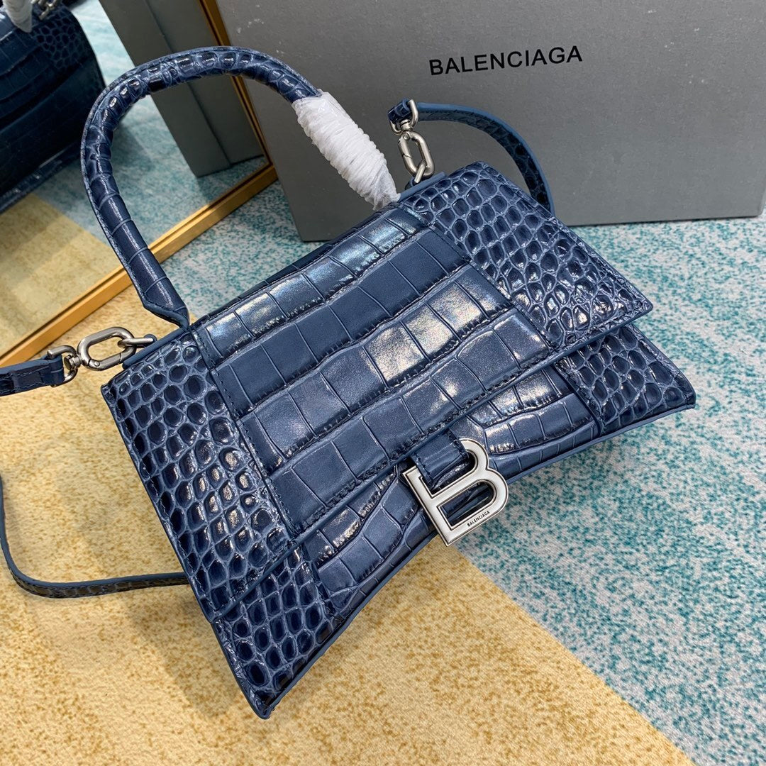 new-luxury-designer-bags-nm24078