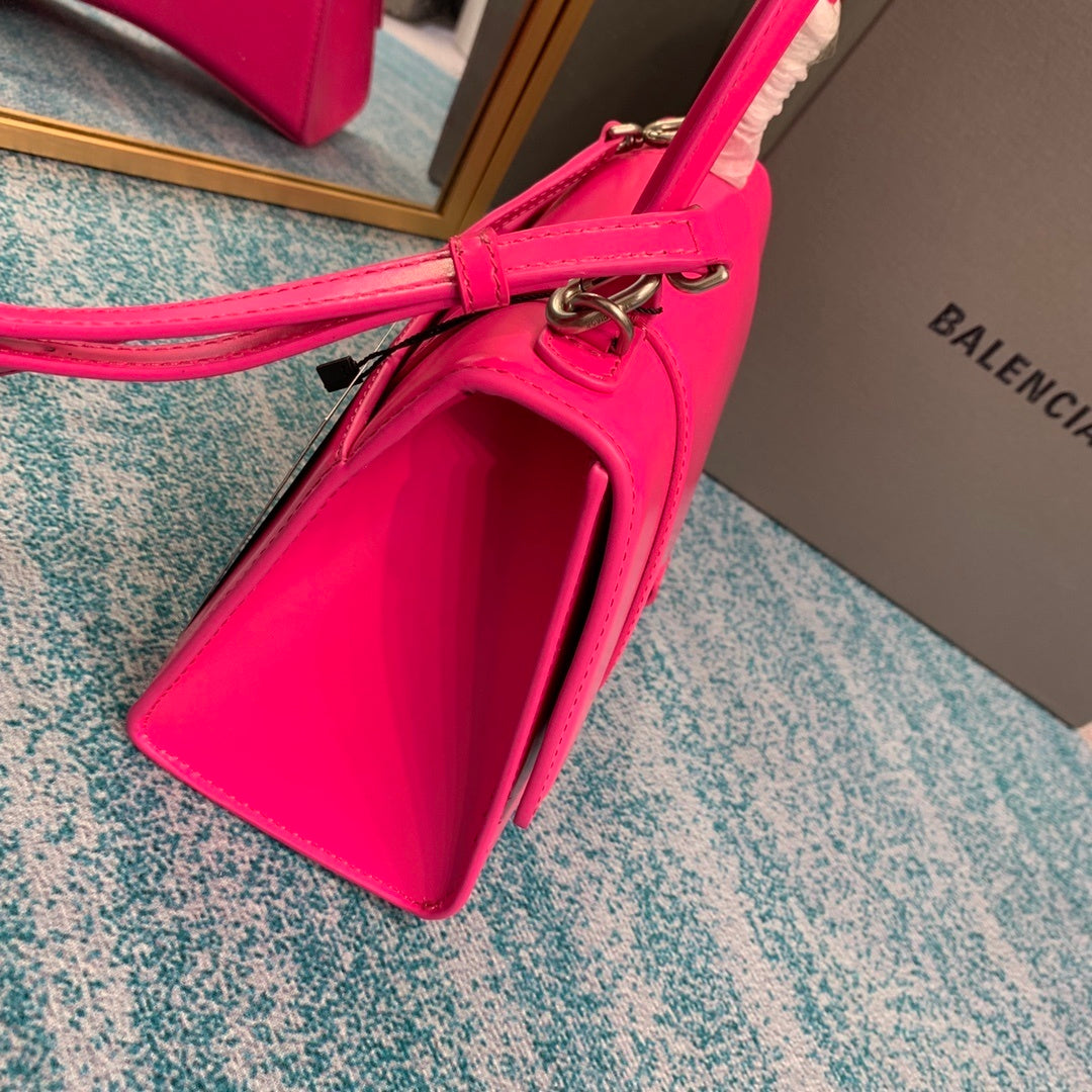 new-luxury-designer-bags-nm24083