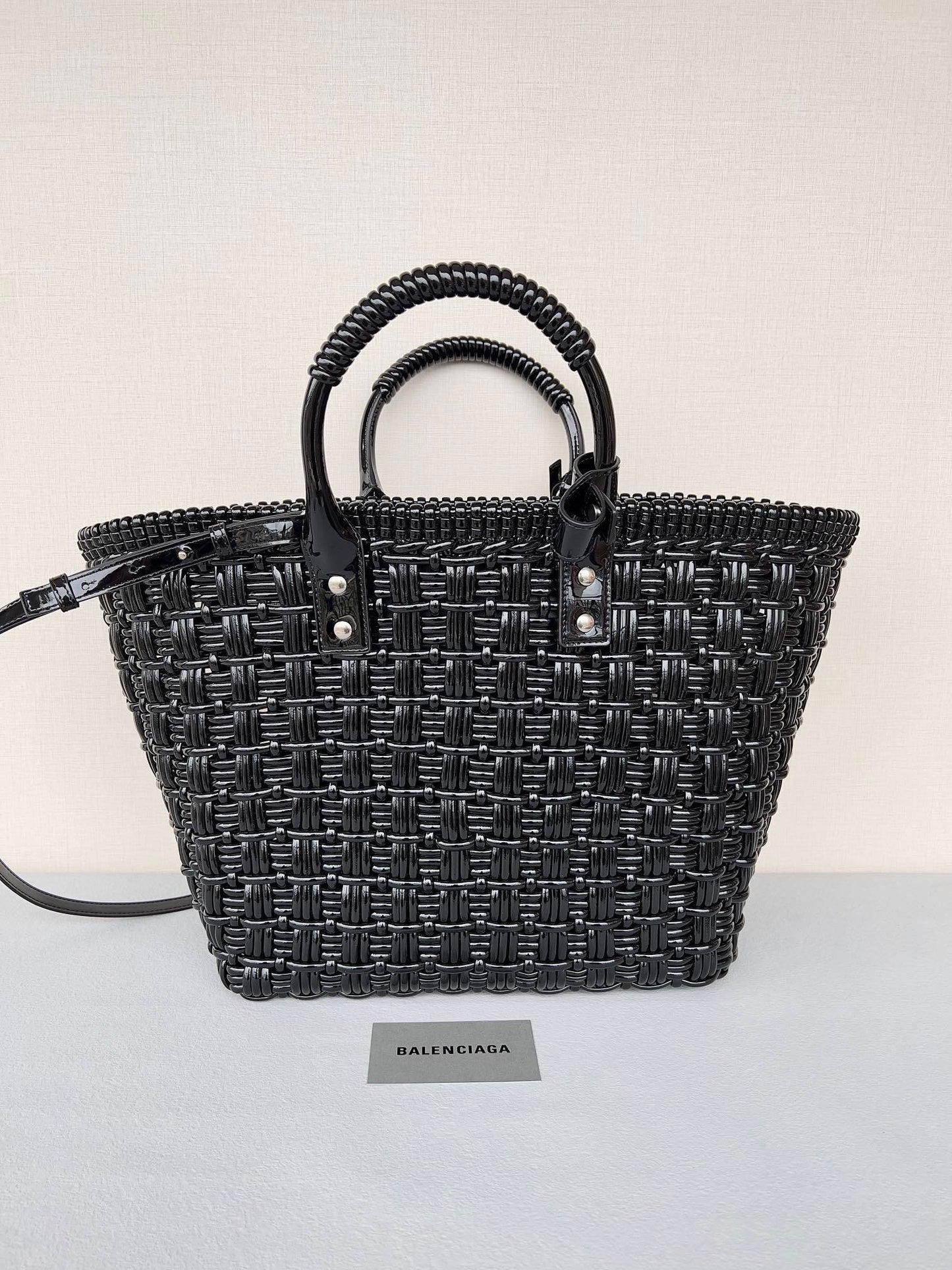 new-luxury-designer-bags-nm24063