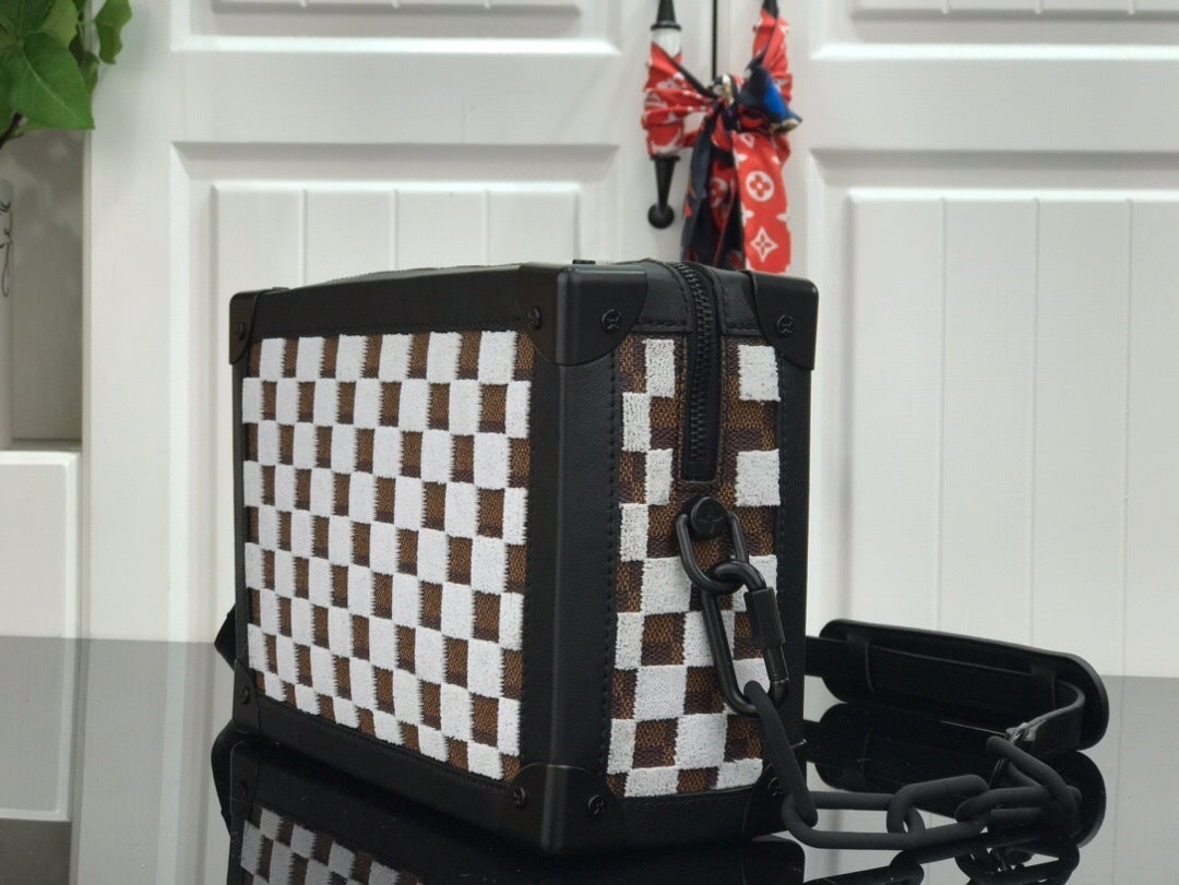 new-luxury-designer-bags-nm22055