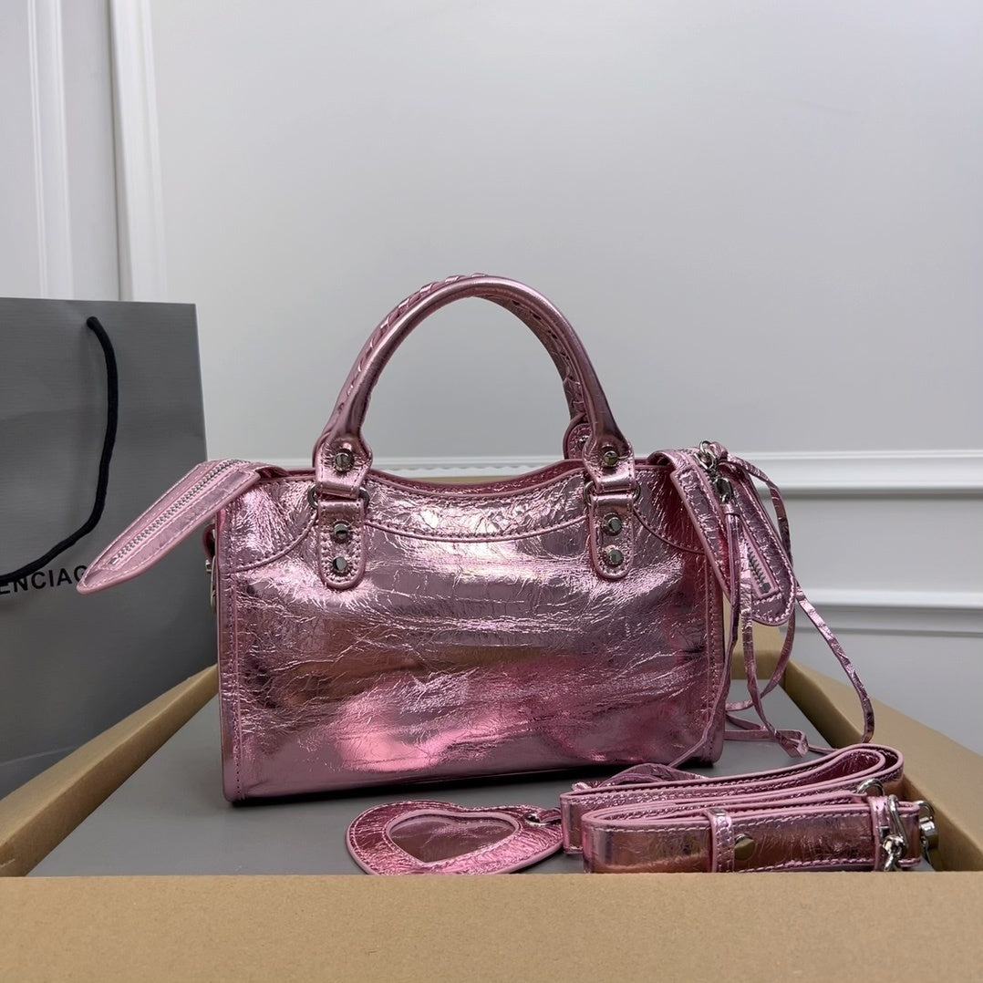 new-luxury-designer-bags-nm24052