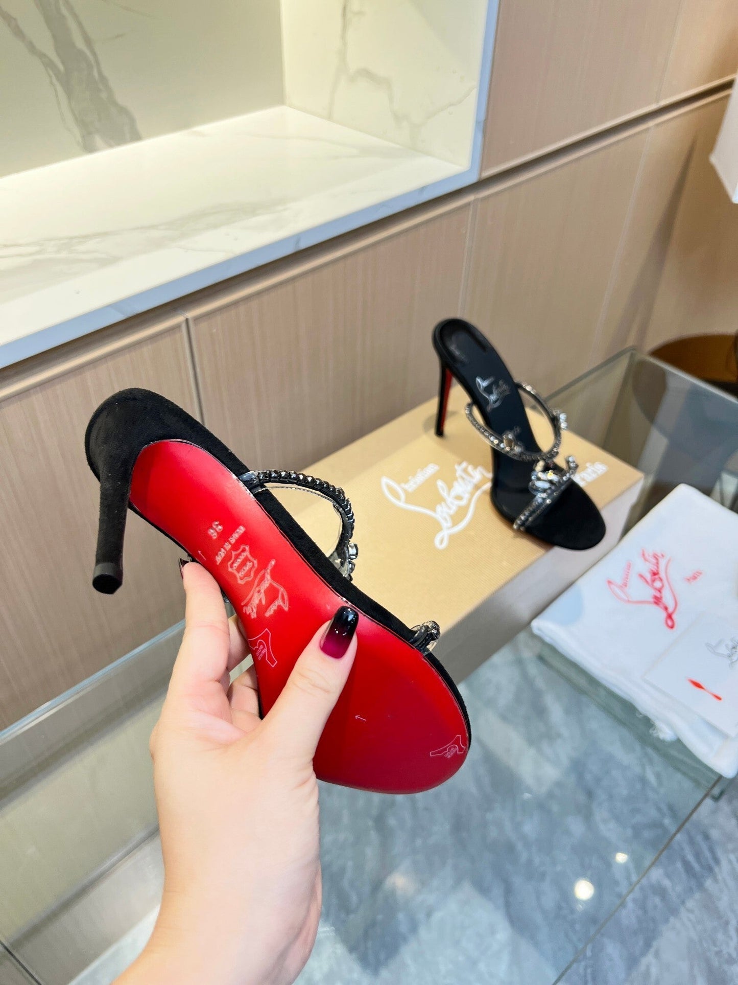 Dragons Bags - Best High-End Brands in One Place - AFFORDABLE LUXURY HEELS - 8005