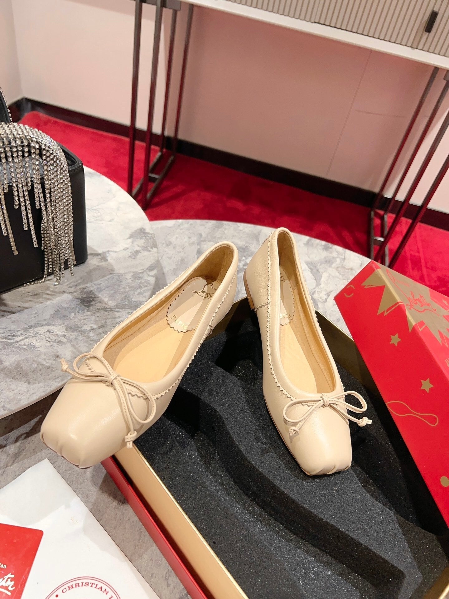 Dragons Bags - High-Quality Designer Products for You - AFFORDABLE LUXURY HEELS - 8231