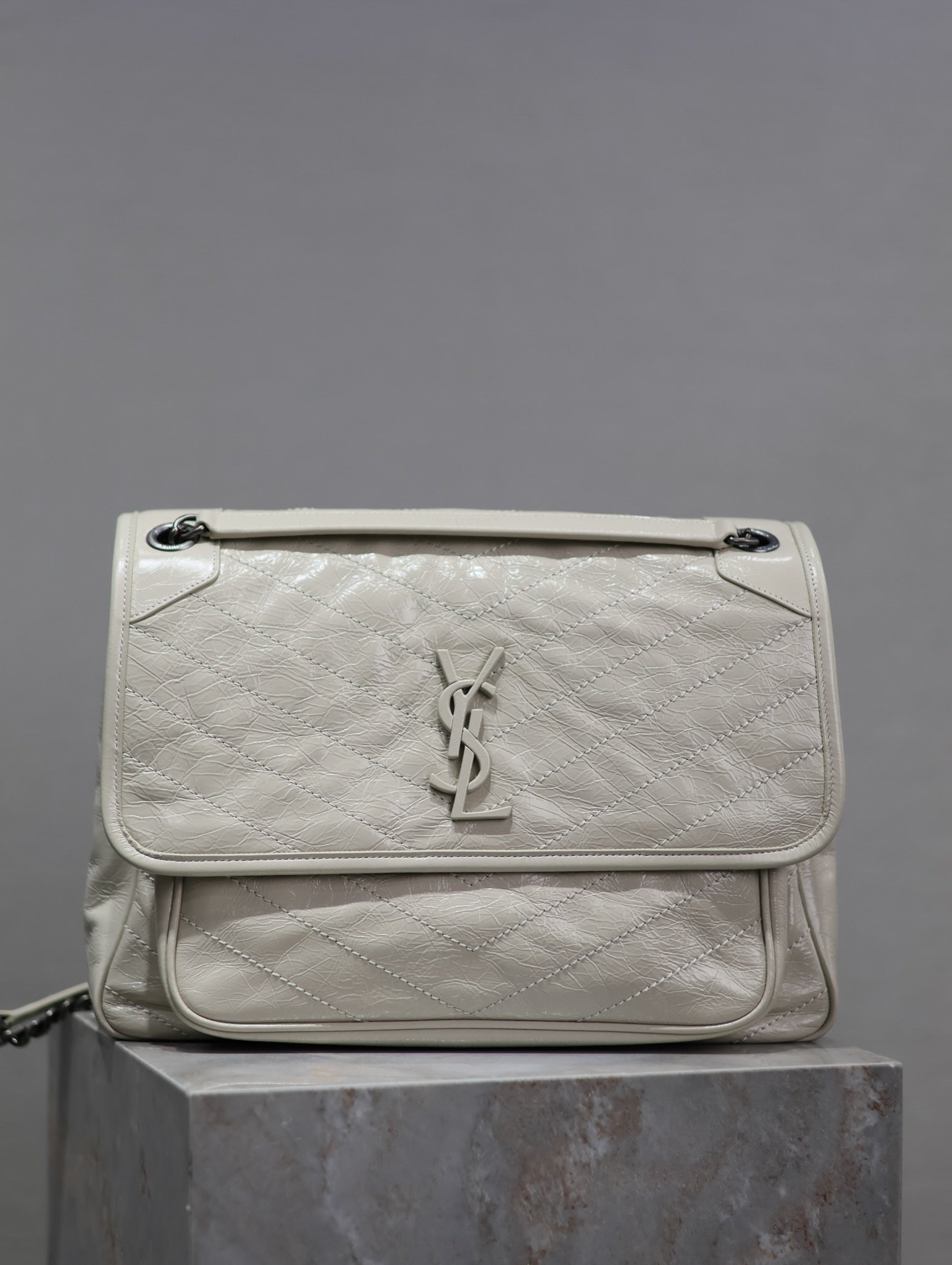 Dragons Bags - High-Quality Designer Products for You - AFFORDABLE LUXURY BAGS - 5983