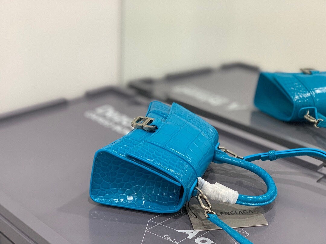 new-luxury-designer-bags-nm24077
