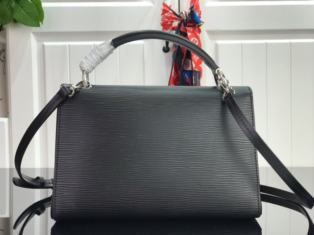 new-luxury-designer-bags-nm22070