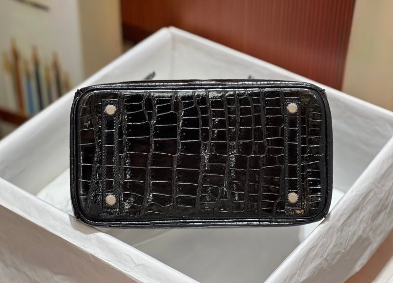 Dragons Bags - High-Quality Designer Products for You - AFFORDABLE LUXURY BAGS - 20526