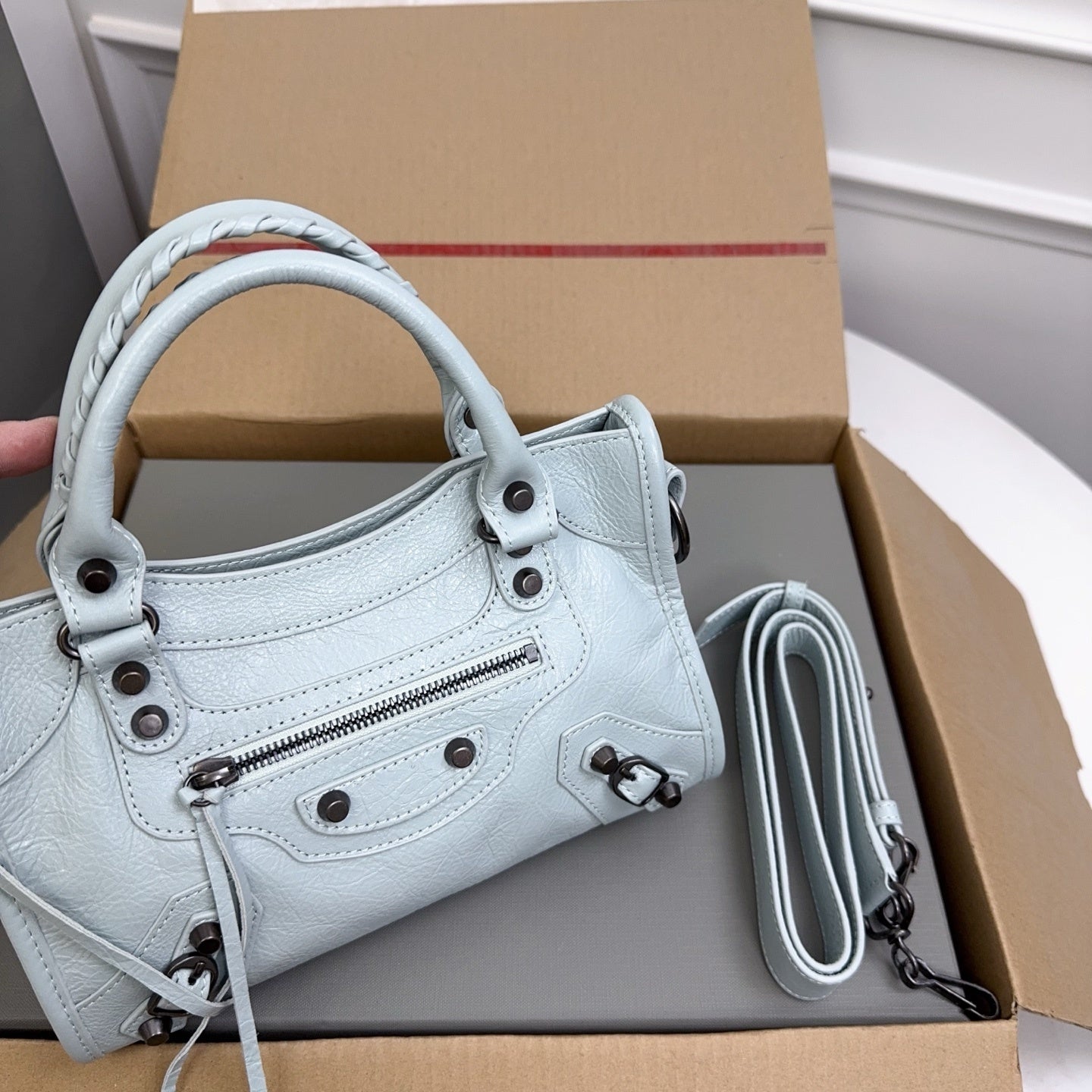 new-luxury-designer-bags-nm24047