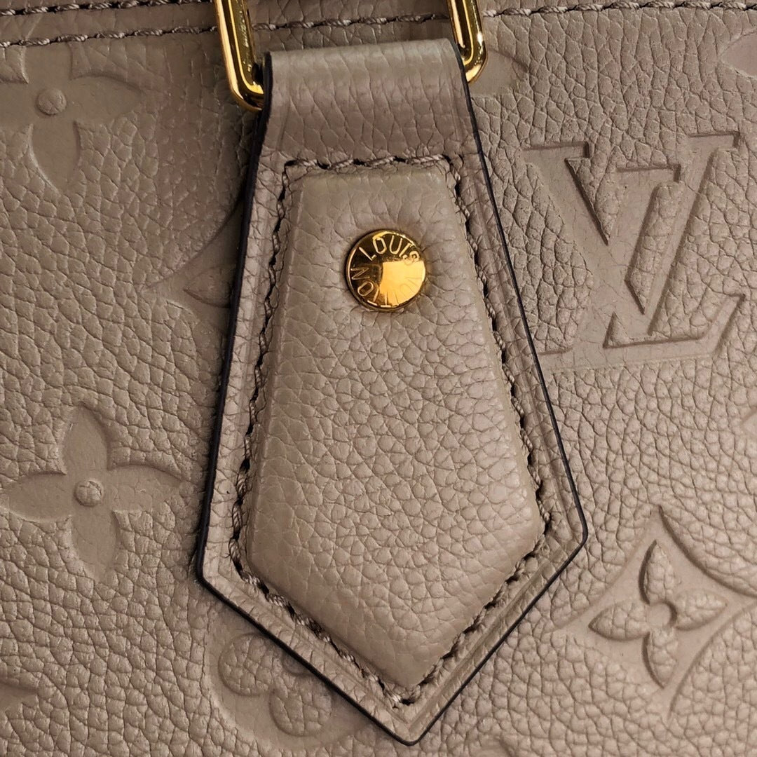 new-luxury-designer-bags-nm22036