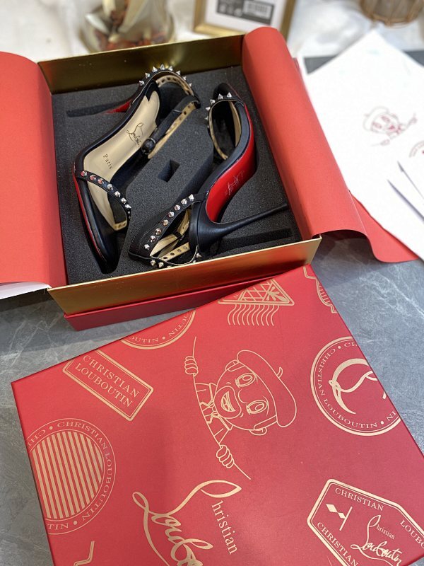 Dragons Bags - High-Quality Designer Products for You - AFFORDABLE LUXURY HEELS - 7979