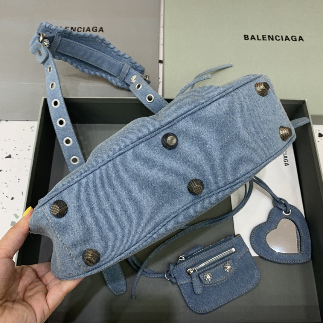 new-luxury-designer-bags-nm24796