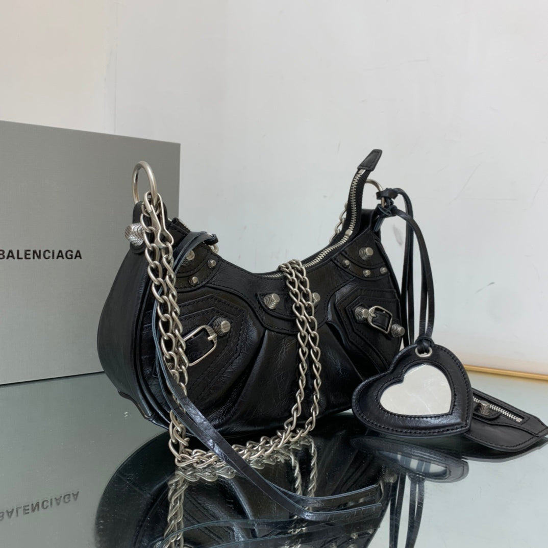 new-luxury-designer-bags-nm24190