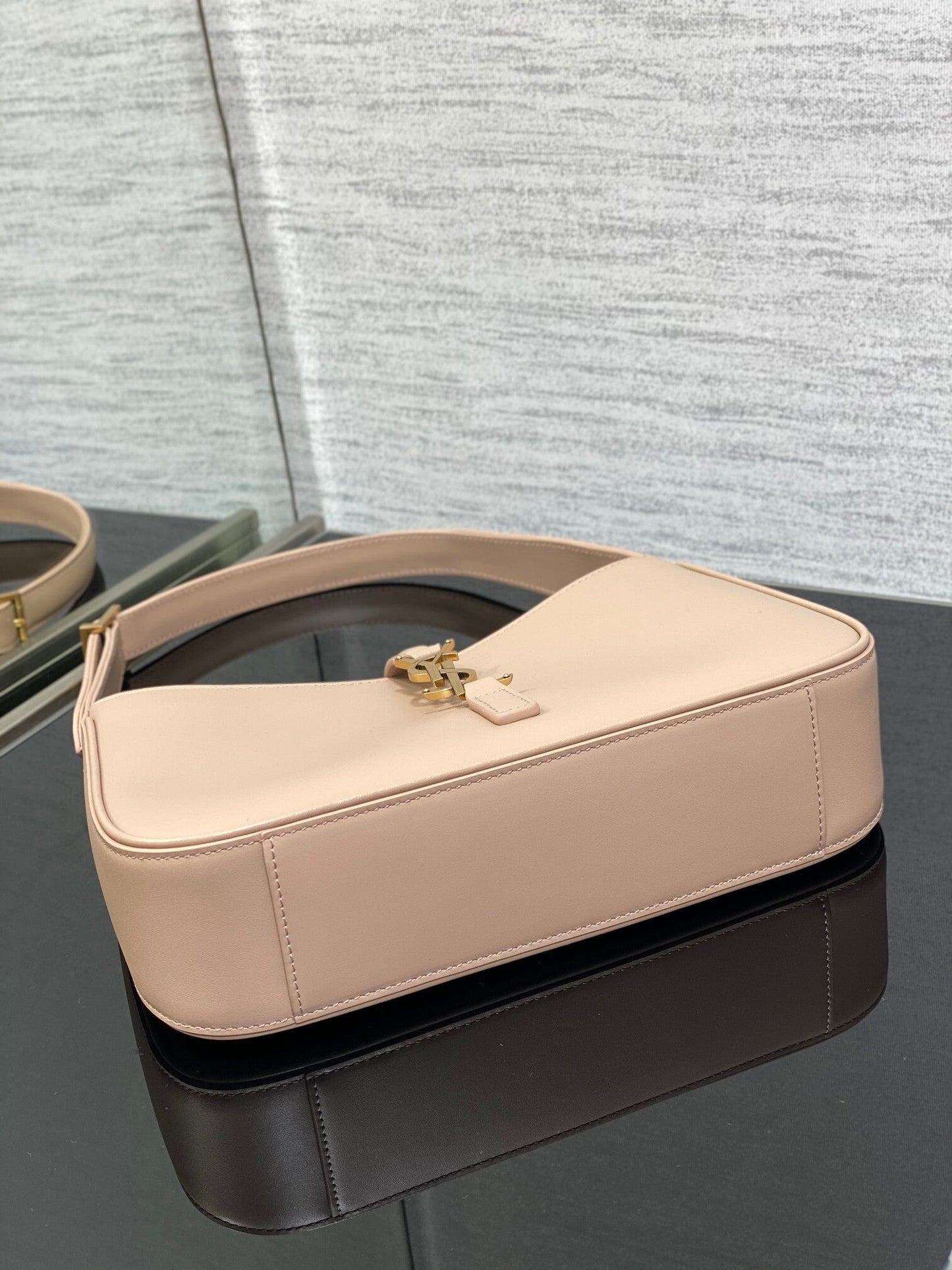 Dragons Bags - High-Quality Designer Products for You - AFFORDABLE LUXURY BAGS - 5895