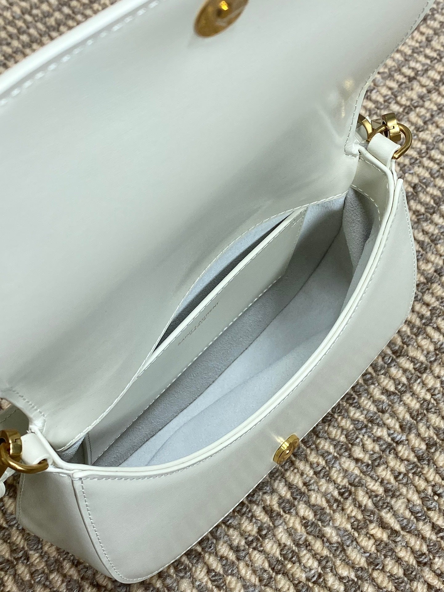 Dragons Bags - Best High-End Brands in One Place - AFFORDABLE LUXURY BAGS - 5909